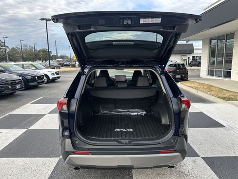Used 2025 Toyota RAV4 Limited image 5