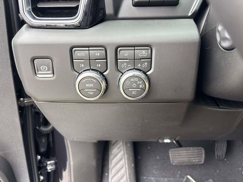 New 2026 GMC Sierra 1500 Denali w/ Technology Package AWD/4WD image 11