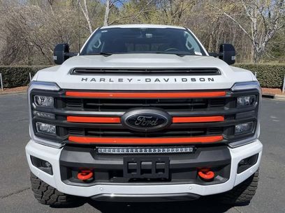 New 2026 Ford F250 Lariat w/ Black Appearance Package