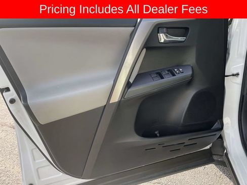 Used 2017 Toyota RAV4 XLE w/ Convenience Package AWD/4WD image 19
