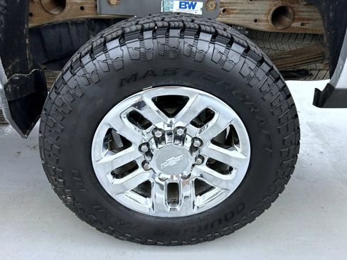 Used 2019 Chevrolet Silverado 2500 LTZ w/ Duramax Plus Package AWD/4WD image 23