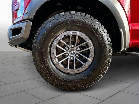 Used 2019 Ford F150 Raptor w/ Equipment Group 802A Luxury image 10