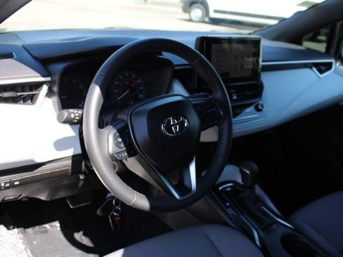 Used 2025 Toyota Corolla SE image 15
