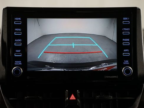 Certified 2021 Toyota Corolla LE image 18