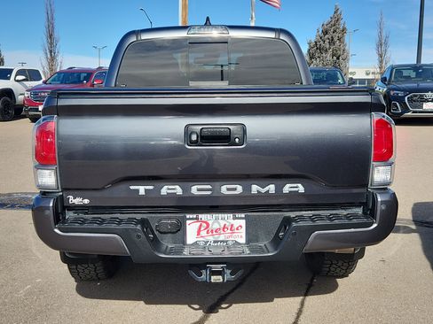 Used 2021 Toyota Tacoma TRD Sport image 11