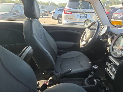 Used 2010 MINI Cooper Clubman Hardtop FWD image 9