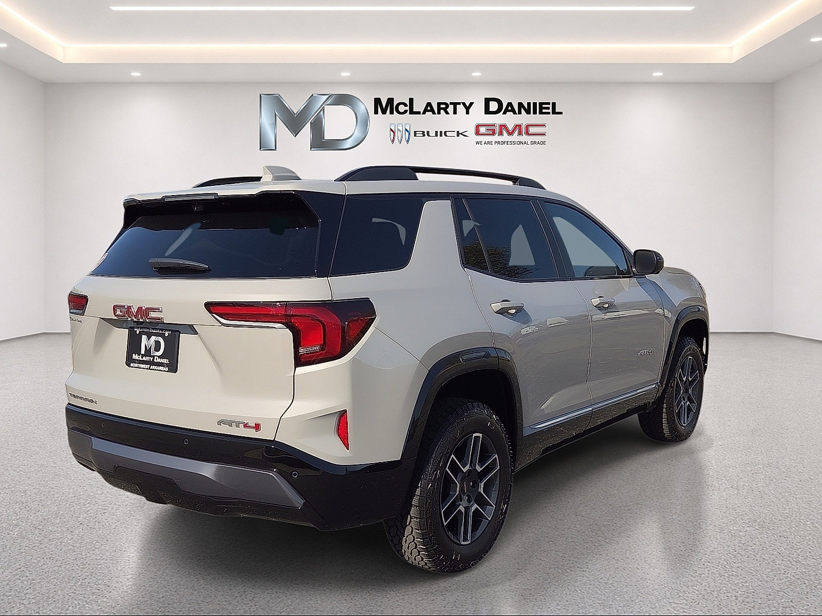 New 2027 GMC Terrain AT4 w/ Technology Package II AWD/4WD image 5