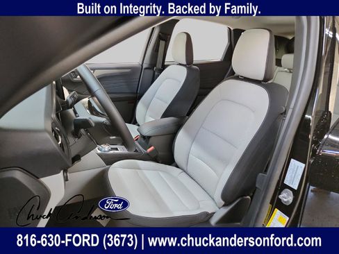 New 2025 Ford Escape Active w/ Active Premium Tech Pack image 11