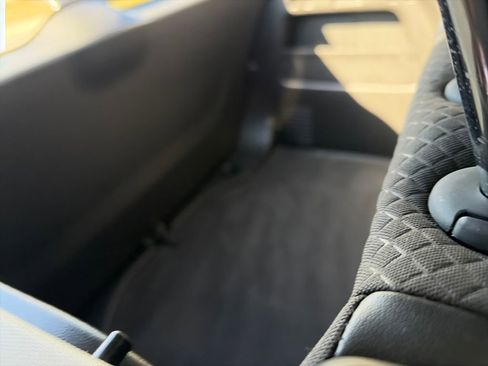 Used 2018 Buick Encore Preferred image 33