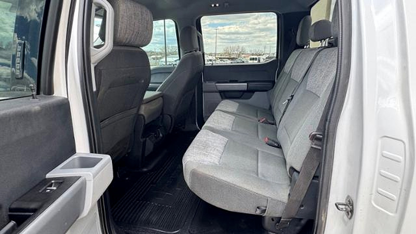 Used 2023 Ford F350 XLT w/ FX4 Off-Road Package AWD/4WD image 21