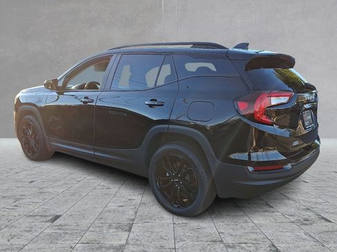 Used 2022 GMC Terrain SLE w/ Driver Convenience Package image 7