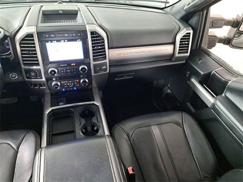 Used 2019 Ford F250 Platinum image 17