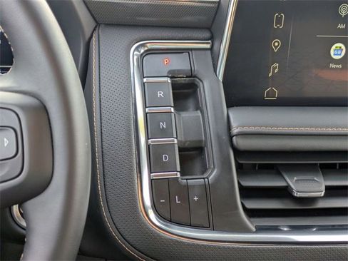 Used 2024 GMC Yukon AT4 image 25