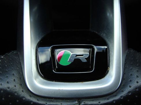 Used 2021 Jaguar F-PACE R-Dynamic S image 16