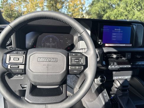 New 2024 Toyota Land Cruiser image 16