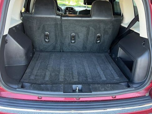 Used 2017 Jeep Patriot High Altitude AWD/4WD image 10
