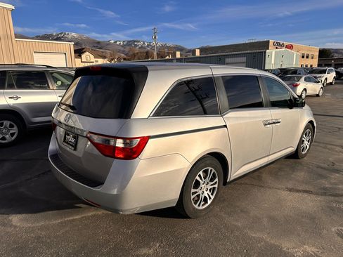 Used 2012 Honda Odyssey EX image 3