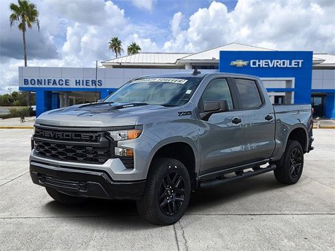 New 2026 Chevrolet Silverado 1500 Custom Trail Boss w/ Turbomax Blackout Package image 2