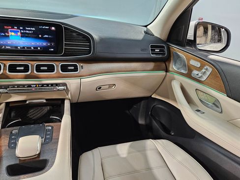 Used 2021 Mercedes-Benz GLE 350 4MATIC image 11