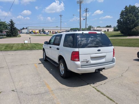 Used 2004 Ford Explorer XLT AWD/4WD image 7