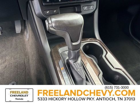 Used 2015 GMC Canyon SLT image 39