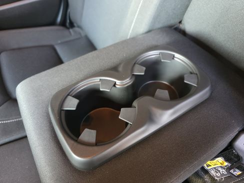 Used 2016 Chevrolet Colorado LT w/ LT Convenience Package image 19