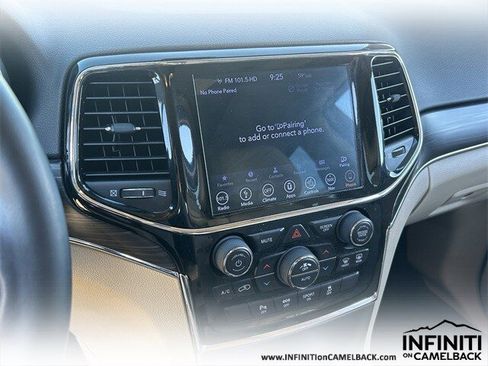Used 2019 Jeep Grand Cherokee Limited w/ Luxury Group II image 28