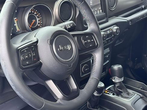 Used 2018 Jeep Wrangler Unlimited Sport S image 14