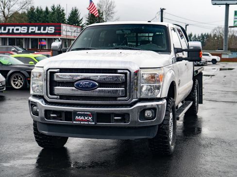 Used 2015 Ford F250 Lariat w/ Lariat Ultimate Package image 4