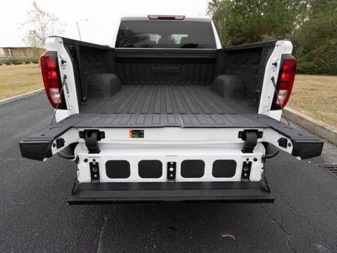 Used 2024 GMC Sierra 1500 Elevation image 13