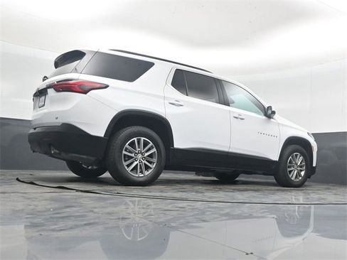 Used 2023 Chevrolet Traverse LT w/ LPO, Floor Liner Package image 41