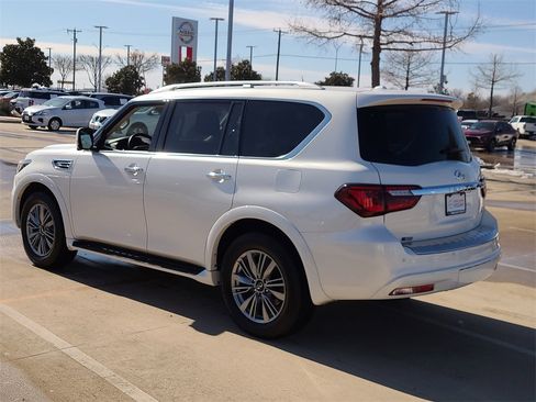 Used 2024 INFINITI QX80 Luxe image 2