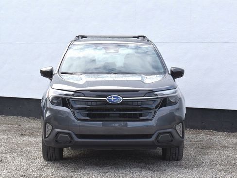 Used 2025 Subaru Forester Touring w/ Popular Package - Touring AWD/4WD image 7