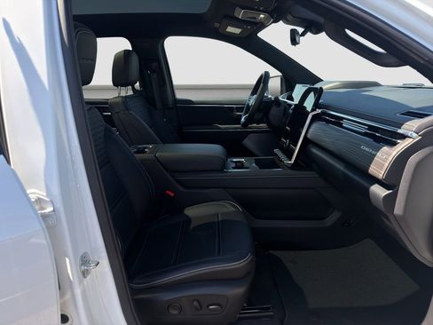 Used 2025 GMC Sierra EV Denali image 18