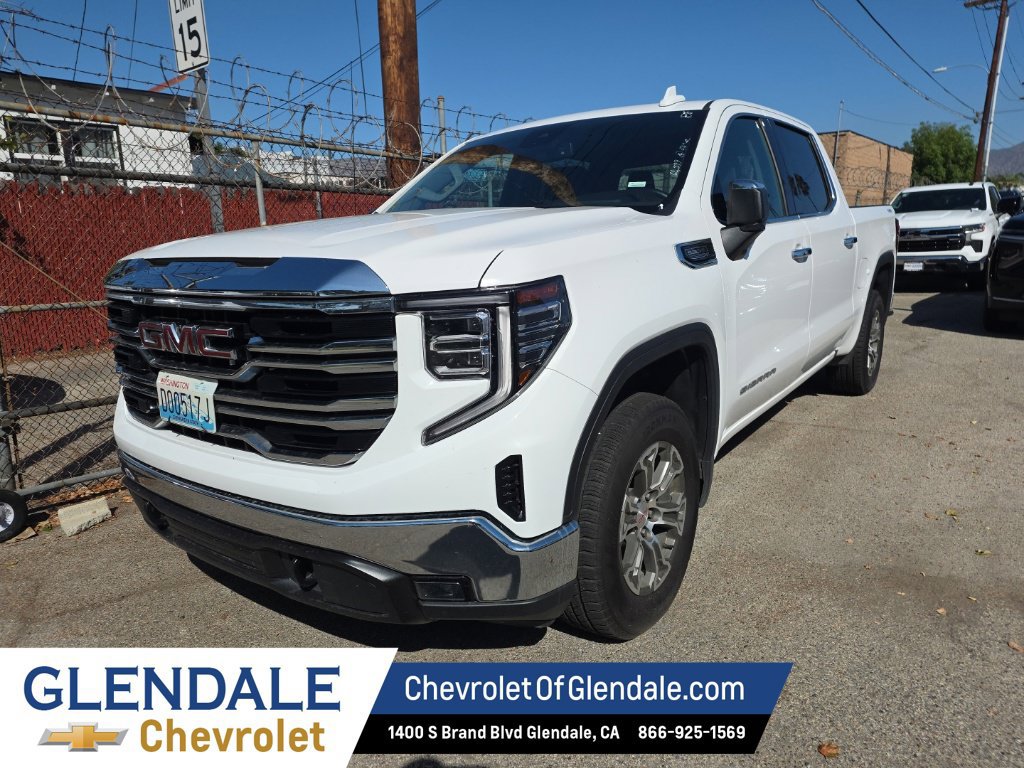 Used 2025 GMC Sierra 1500 SLT AWD/4WD image 2