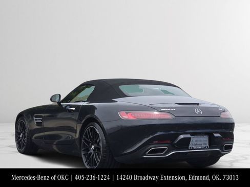 Used 2018 Mercedes-Benz AMG GT Roadster image 4