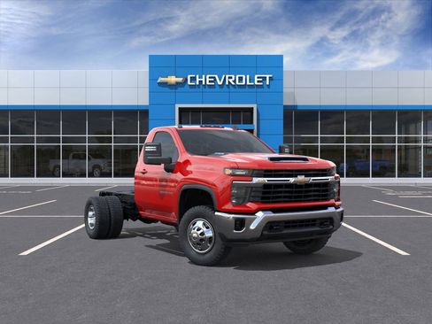 New 2025 Chevrolet Silverado 3500 LT w/ Convenience Package AWD/4WD image 5
