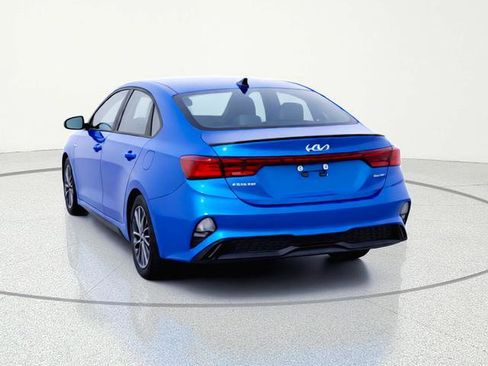 Certified 2023 Kia Forte GT-Line FWD image 4