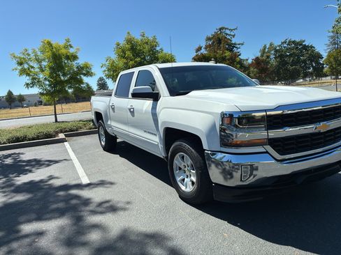 Used 2017 Chevrolet Silverado 1500 LT w/ LT Eassist Package RWD image 3