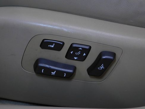 Used 2008 Lexus LS 460 image 33