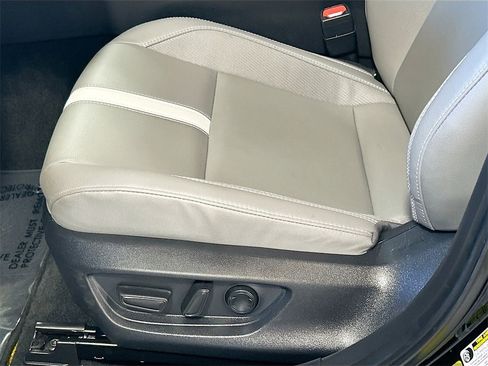 Used 2025 Toyota Camry LE image 16