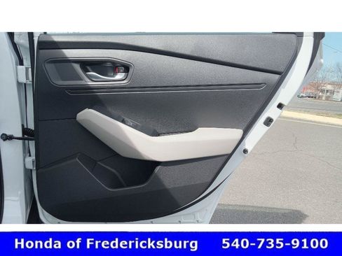Certified 2025 Honda Accord LX image 33