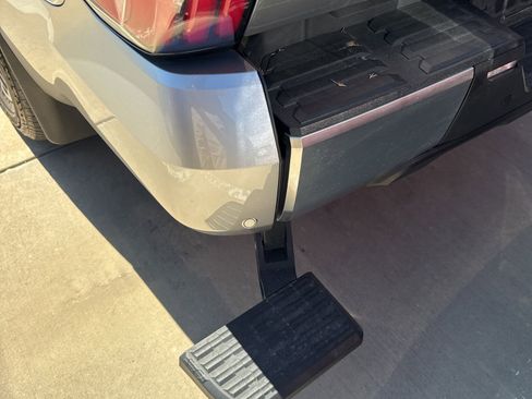 Used 2023 Toyota Tundra Limited image 7