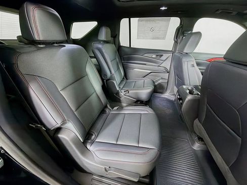 New 2026 Chevrolet Traverse Z71 w/ LPO, Floor Liner Package AWD/4WD image 24