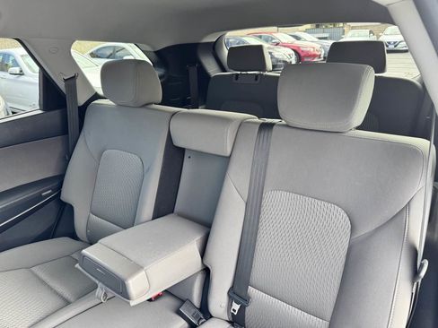 Used 2017 Hyundai Santa Fe SE w/ Cargo Package FWD image 32