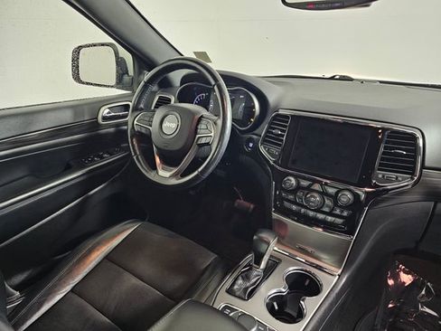 Used 2021 Jeep Grand Cherokee Altitude image 11