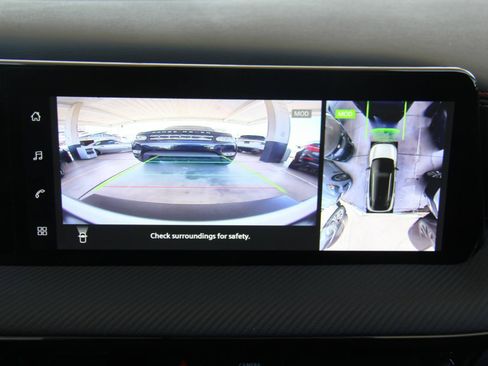 Used 2026 Nissan Kicks SR FWD image 17