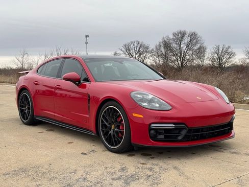 Certified 2019 Porsche Panamera GTS image 9