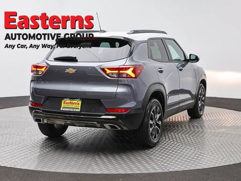 Used 2021 Chevrolet TrailBlazer ACTIV w/ Convenience Package FWD image 5