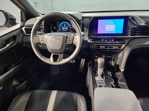 Certified 2025 Toyota Camry SE FWD image 9